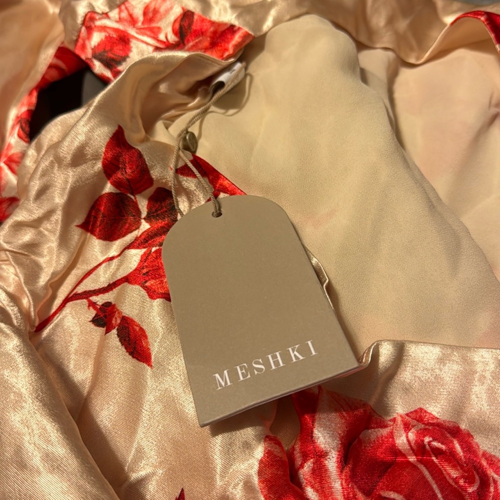 DAVINA
Satin Long Sleeve Mini Dress - Rose Print
